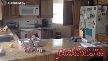 Чем женщины на кухне занимаются