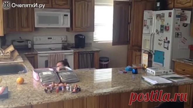 Чем женщины на кухне занимаются