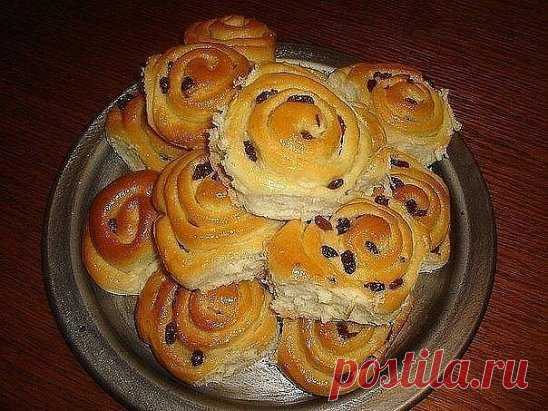 25 рецептов сладкой выпечки:
1. Булочки 