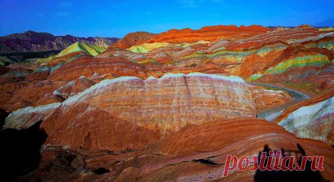 Цветные горы геологического парка Чжанъе Данксия в Китае - Путешествуем вместе