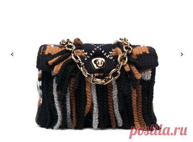 Дорого и непрактично. Брендовые вязаные сумки по очень высокой цене | Уникальная мастерская... Какие-то сумки очень простые в исполнении, какие-то очень легко можно связать буквально за несколько часов. Но каждая из этих сумок достаточно дорогая, а некоторые из них неприлично дорогие...