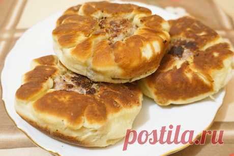 Беляши с мясом из дрожжевого теста