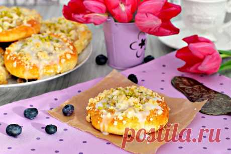 Ватрушки с яблоком и штрейзелем