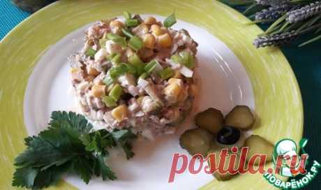 Салат с тунцом и маринованными огурцами - кулинарный рецепт