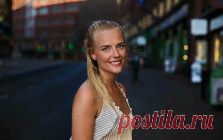 Почему мужчина должен жениться три раза в 20, в 40 и в 50 лет: смешной еврейский анекдот
Когда у евреев спрашивают «Как дела?», они не отвечают «пойдет» или «нормально». Скорее всего, вы услышите фразу «осим хаим», что означает «наслаждаюсь жизнью». А если перевести ее дословно, получится «делать жизнь». Эти люди уверены: нет никакой судьбы, с самого рождения им выдан чистый листок бумаги и они вправе написать повесть или роман о себе. Стать […]
Читай дальше на сайте. Жми подробнее ➡