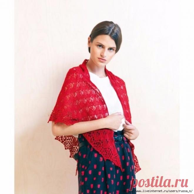 ШАЛЬ С УЗОРОМ ИЗ ЛИСТЬЕВ

Размеры 160 х 80 см

Материалы
Пряжа Lamana Piura (100% альпака, 50 г/400 м) 2 мотка, спицы круговые 2 мм, крючок 2.5 мм

Плотность вязания 
24 петли и 34 ряда = 10х10 см чулочной вязкой в растянутом виде 

Набрать 4 петли и начать вязание по схеме 1, отметить маркером центр. петлю. В 9-ом ряду продолжить по схеме 2 (7 ряд включает схему 1 и схему 2 для того, чтобы было понятно распределение петель). Вязать узор с правой и левой стороны от централ...