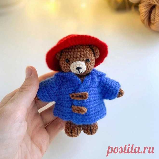 Мишка Паддингтон крючком. Амигуруми схемы и описания. Автор: @scandistyle_dolls | IRINELY.ART