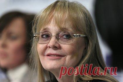 Народную артистку РСФСР Белохвостикову госпитализировали. 71-летнюю народную артистку РСФСР Наталию Белохвостикову госпитализировали в Москве. Сообщается, что актриса обратилась за помощью к медикам из-за проблем с ногами: в последнее время болезненные ощущения при ходьбе у звезды советского кино усилились, а назначенное ранее лечение ей не помогло.