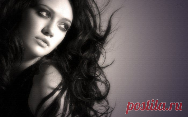 Не удивляйся, если вдруг…

Полюбит враг, изменит друг…

Не удивляйся тьме потерь…

В победы легкие не верь…

 

Не верь могуществу монет…

В них истины последней нет…

Не верь коварному уму…

Верь только сердцу своему…

 

И удивляйся силе той…

Что делает тебя живой…