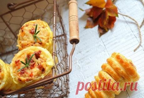 Интересный вариант закуски — нежные трубочки из слоеного теста — Вкусные рецепты