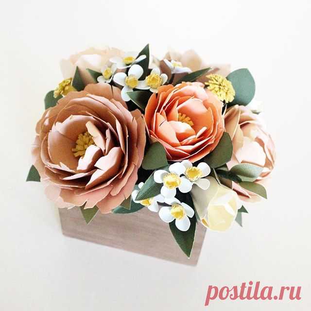 New paper flower workshop dates available on our events page! #handmadebysarakim