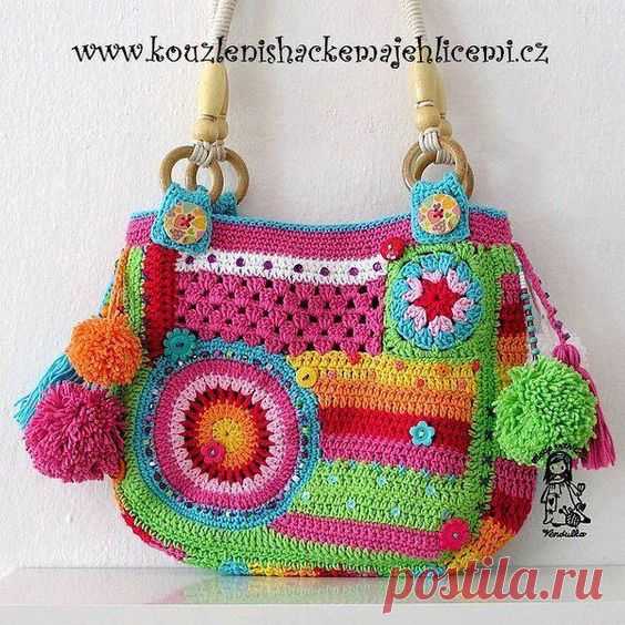 Colorful crochet bag. She has the cutest little bags in her Etsy shop. | fahmina