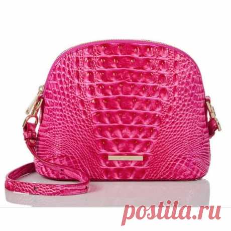 🆕🎁Brahmin Crossbody Bag Shop shannonmarie187's closet or find the perfect look from millions of stylists. Fast shipping and buyer protection. 🏷️Brand new with tags
🎁Comes with Dustbag‼️