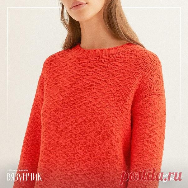 Запись на стене У модного бренда Лоро Пьяна есть целая линейка пряжи «Зе гифт оф Кингс» (дар Королей — мой перевод) из тонкой мериносовой шерсти. Посмотрите, какая красивая фактура пряжи. Плотная, но кажется очень мягкой и нежной. Это 100% шерсть, точнее верджин вул или бейби вул, как хотите. Название артикула произошло от обычая испанской королевской семьи дарить другим суверенам мериносовых овец. Из пряжи вяжутся мягкие, невероятно приятные изделия, подстраивающи...