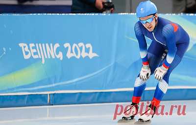 Конькобежец Захаров объяснил причины падения в полуфинале мужского масс-старта. Соревнования прошли в субботу