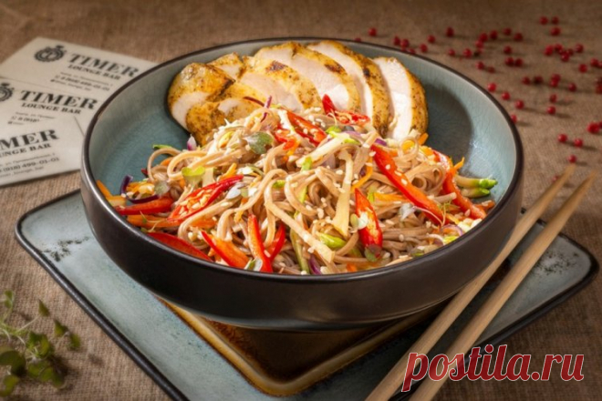 15 простых рецептов лапши вок с курицей