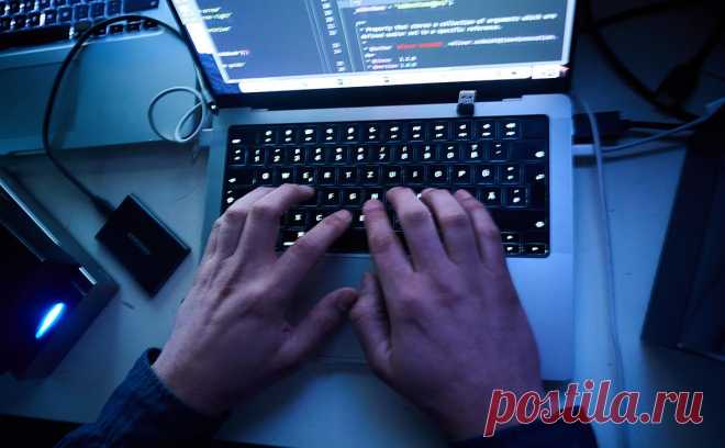Глава «Тинькофф» заявил о «жутком дефиците» IT-кадров. Недостаток разработчиков ведет не только к росту зарплат, но и к снижению качества работы, заявил глава «Тинькофф» Станислав Близнюк. Банк ощутит последствия этой проблемы в течение трех–пяти лет