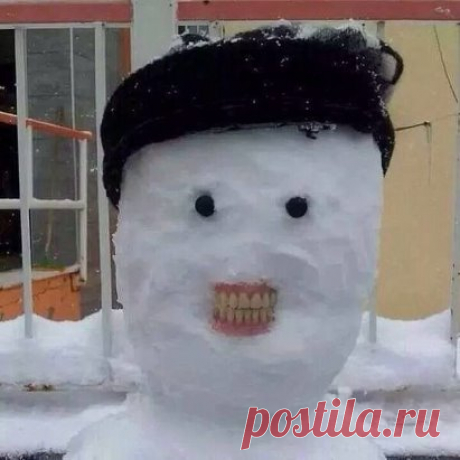 Бабушка не хотела нам дать морковку....Теперь не может найти свои зубы....)))