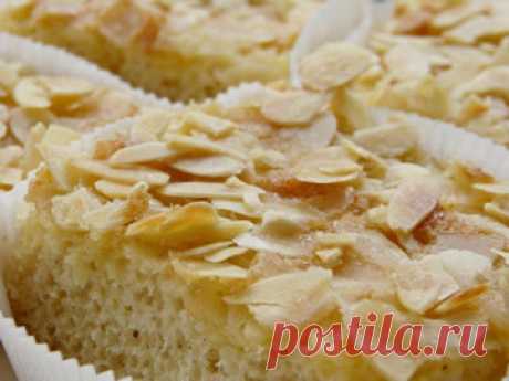 Дрожжевой пирог Butterkuchen 

Дрожжевой пирог будем готовить по традиционному рецепту немецкой кухни: это так называемый масляный пирог - рецепт со всеми секретиками от самого кондитера.