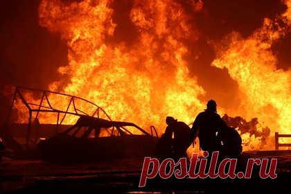 Стало известно о взрыве в Мелитополе. В Мелитополе прозвучал взрыв. Об этом в своем Telegram-канале сообщил председатель движения «Мы вместе с Россией» Владимир Рогов. По его данным, взрыв произошел примерно в 7:50, наиболее громко его слышали жители улицы Кирова. Информацию о взрыве подтвердил мэр Мелитополя Иван Федоров.