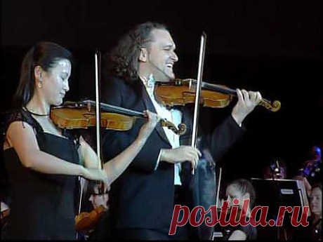 ▶ Чардаш с северо-корейской скрипачкой. North Korea violinist - YouTube