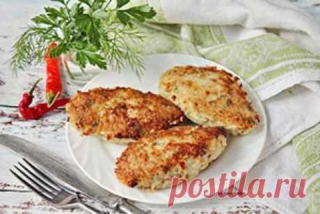 Картофельные котлеты с луком пореем - Кулинарные рецепты  Картофельные котлеты с луком. Это не просто блюдо, а даже диетическое. Картофельные котлетки ммм.. так вкусно наверное. Все очень просто и легко готовится.