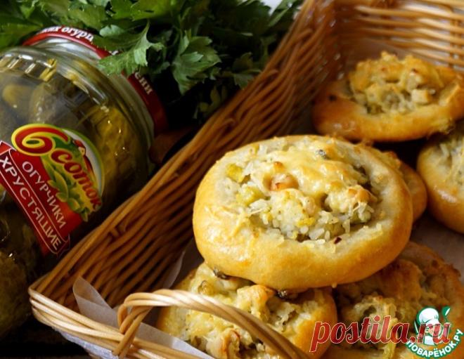 Ватрушки с огурцами и курицей – кулинарный рецепт
