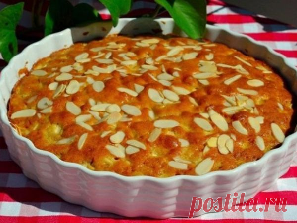 Очень простой, но очень вкусный пирог с яблоками. Всегда выходит бесподобным