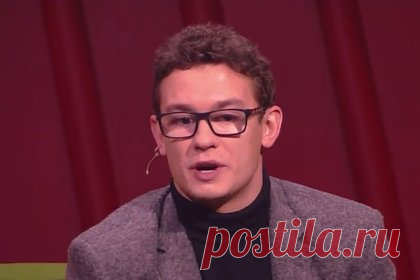 Звезда «Слова пацана» устроил скандал на Первом канале. Актер Никита Кологривый, исполнивший роль Кощея в сериале «Слово пацана. Кровь на асфальте», устроил скандал на шоу «Закрытый показ» с телеведущим Александром Гордоном на Первом канале. Известно, что звезда была приглашена на передачу для обсуждения фильма «Подельники».