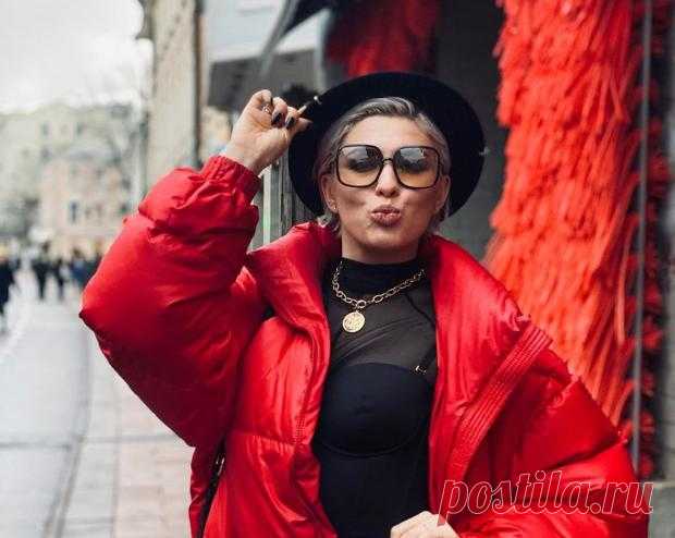 Maruv с синими волосами и без макияжа - новый образ украинской звезды