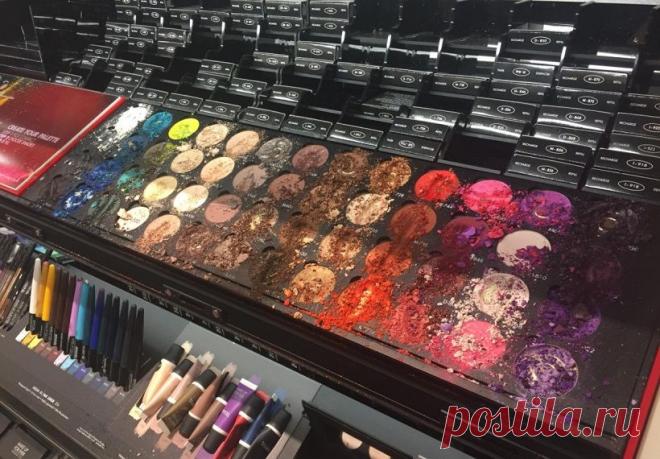 Ребенок в США испортил косметики на 1,3 тыс. долларов, занимаясь творчеством | Общество