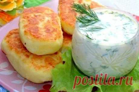 Оладьи с яйцом и зелёным луком