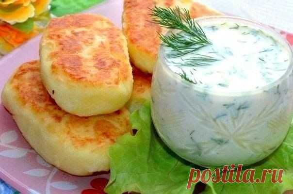 Оладьи с яйцом и зелёным луком