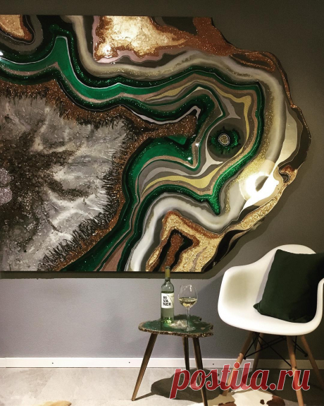 MRS. COLORBERRY в Instagram: «GEODES EVERYWHERE in my house 😂😂😂 I just love them so much and every time I see this combination in my house I get a smile over my whole…» 3,799 отметок «Нравится», 165 комментариев — MRS. COLORBERRY (@mrs.colorberry) в Instagram: «GEODES EVERYWHERE in my house 😂😂😂 I just love them so much and every time I see this combination in…»