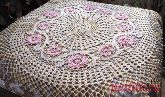 Скатерть из японского журнала Ondori | Вязание крючком. Ваши работы Маленькая скатерть из Ondori. 65 см, крючок 1, пряжа Астра.