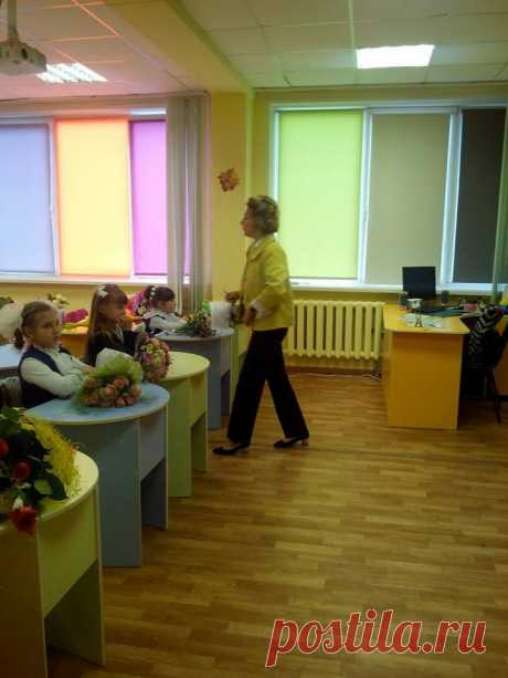 (3) Facebook