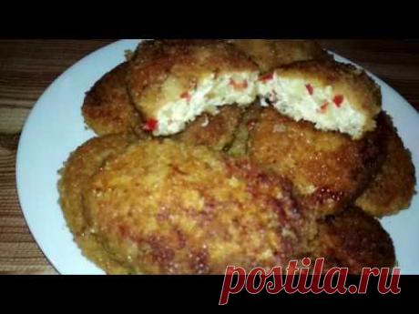 Куриные котлеты с болгарским перцем/Chicken cutlets with bell peppers - YouTube

Куриный фарш 700 г
Батон 3-4 кусочка
Молоко 1/2 стакана
Перец болгарский 2 маленьких или 1 большой
Лук 1 шт.
Майонез 2 ст.л.
Соль
Перец
Панировочные сухари
Растительное масло


Instagram: www.instagram.com/real._food/
Вконтакте : vk.com/realfoodblog