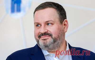 Глава Минтруда: новогодние выходные в этом году будут самыми долгими за много лет. Министр труда и социальной защиты России Антон Котяков на площадке Всероссийской недели охраны труда (ВНОТ) в интервью ТАСС рассказал, как изменятся детские выплаты в 2026 году, как Минтруд поддерживает ветеранов СВО в трудоустройстве и почему в России в ближайшие годы не введут четырехдневный режим работы