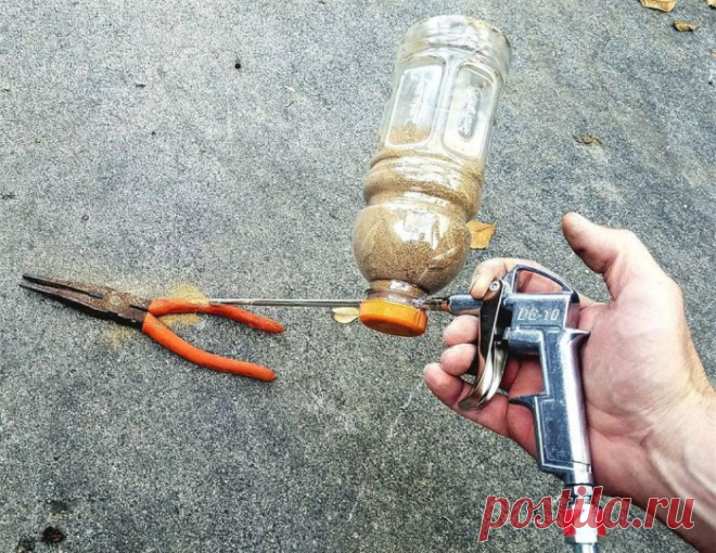 Самый простой пескоструйный аппарат 

Как видно – это немаленькие изделия, как по весу, так и по стоимости. Можно ли сделать пескоструйное приспособление на 1-2 литра из подручных материалов, затратив минимум денег? Это вполне возможно,…