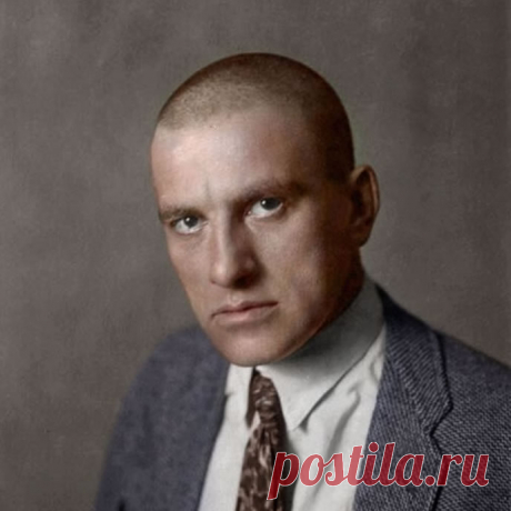 Пустяк у Оки. Стихи Владимира Маяковского. Музыка Владимира Сидорова. Исполняют Игорь Слесарев и Татьяна Семиног. Запись с Юбилейного вечера Владимира Сидорова в большом зале Магнитогорской консерватории 1 октября 2006 г.