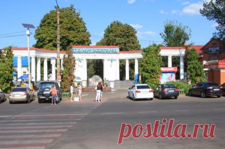 В городе Миргород на Украине произошел взрыв. В четырех регионах страны объявлена воздушная тревога.