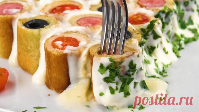 Бросаем 4 сырка в кипящую кастрюльку для идеального результата. Вкуснотища!