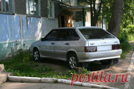 Штрафы за парковку на газонах