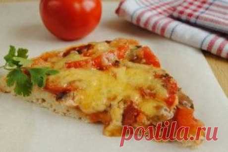 Пицца с грибами и курицей