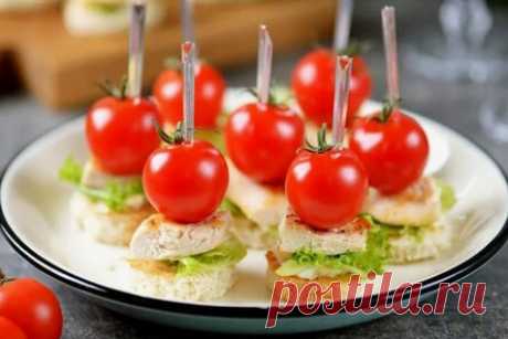 Канапе с курицей и помидорами черри для детей