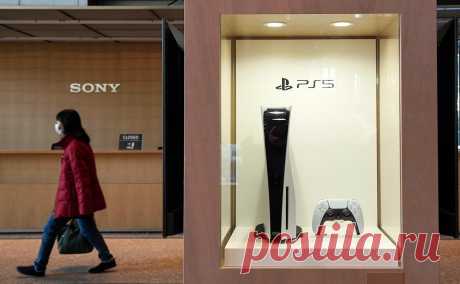 В России выросли сроки ремонта PlayStation. В единственном российском авторизованном сервисном центре игровых приставок Sony PlayStation ИРП возникли проблемы с починкой техники: клиенты вынуждены ждать завершения ремонта гаджета от двух месяцев и более, сообщили «Известиям» в АСЦ.