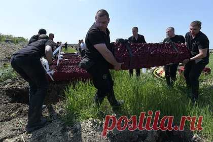 Сразу четверых бойцов СВО похоронили в российском регионе