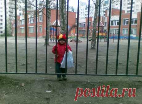 ЕСТЬ ДРУГАЯ РЕАЛЬНОСТЬ - РАБОТАЯ ДОМА ВСЕГДА БЫТЬ РЯДОМ С ДЕТЬМИ И ПРИ ЭТОМ ЗАРАБАТЫВАТЬ НАМНОГО БОЛЬШЕ ЧЕМ НА ИЗМАТЫВАЮЩЕЙ РАБОТЕ, а всего-то надо час чтобы вникнуть в суть нашего проекта и год чтобы заработать достойный доход и жить по-человечески.