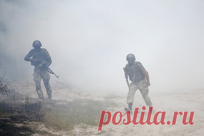 В Раде заявили о плане Зеленского сдать Донбасс ВС России