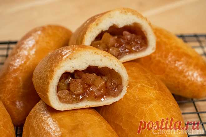 Пирожки с яблоком и корицей | Cakerbaker.ru
Сдобные пирожки с яблоком и корицей – классический вариант домашней выпечки. Сладкая начинка, терпкий аромат корицы и пышное дрожжевое тесто порадуют сладкоежек. Яблочная выпечка по домашнему рецепту никого не оставит равнодушным.
